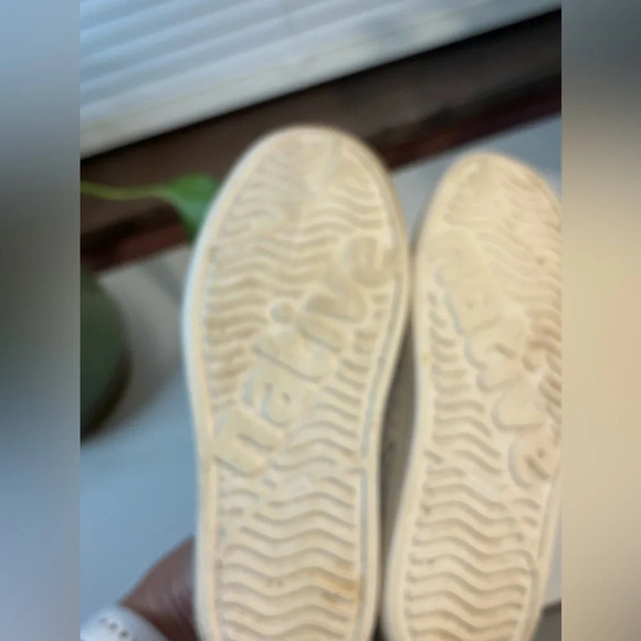 Native Shoes Kid's Jefferson Block Shoes - J4 gently worn didn’t know what to - Picture 6 of 10